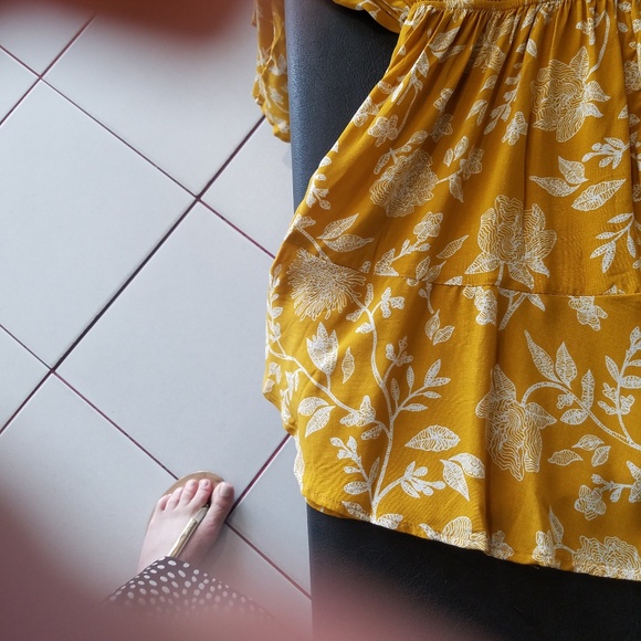 Golden Flirty Boho romper Last one - Picture 5 of 6